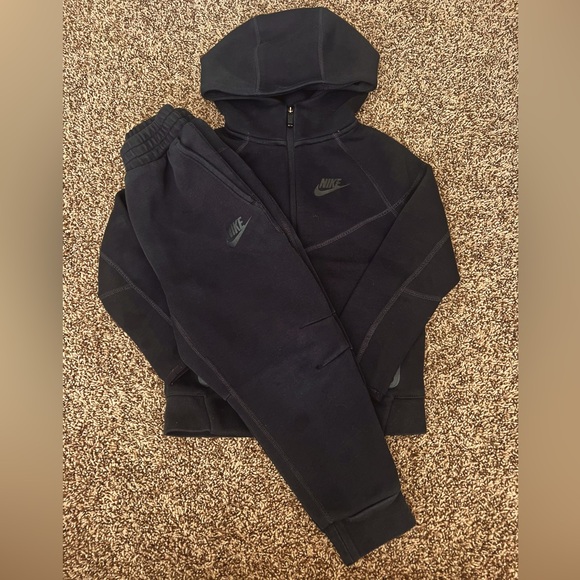 Nike Sportswear Black Tech Fleece Full-Zip Set Little Kids Size 5-6 Medium - Picture 1 of 7